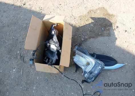 2021 Buick Enclave Fwd Essence z USA, uszkodzony, nr VIN 5GAERBKW9MJ234678